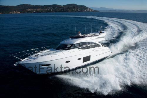 Princess 52 Flybridge tekniska specifikationer och recensioner